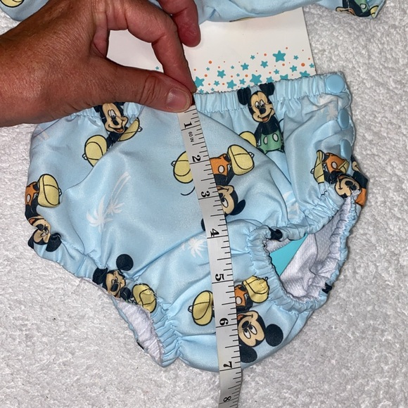 NWT Disney baby sun hat & swim diaper 2 pc set Mickey Mouse 50 upf 12m - Picture 6 of 9
